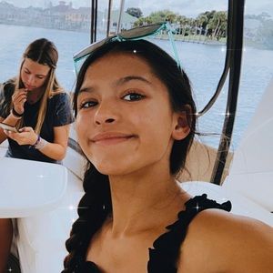 Meet your Posher, Lillian